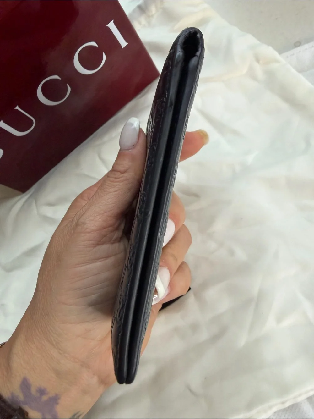 Authentic Gucci Microguccissima Leather Bifold Wallet Navy Blue